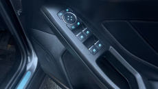 Ford Focus 1.0 EcoBoost Hybrid mHEV 125 Titanium Edition 5dr Petrol Hatchback